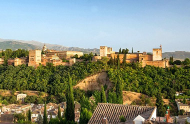 Alquiler de autobuses para excursiones en Sevilla